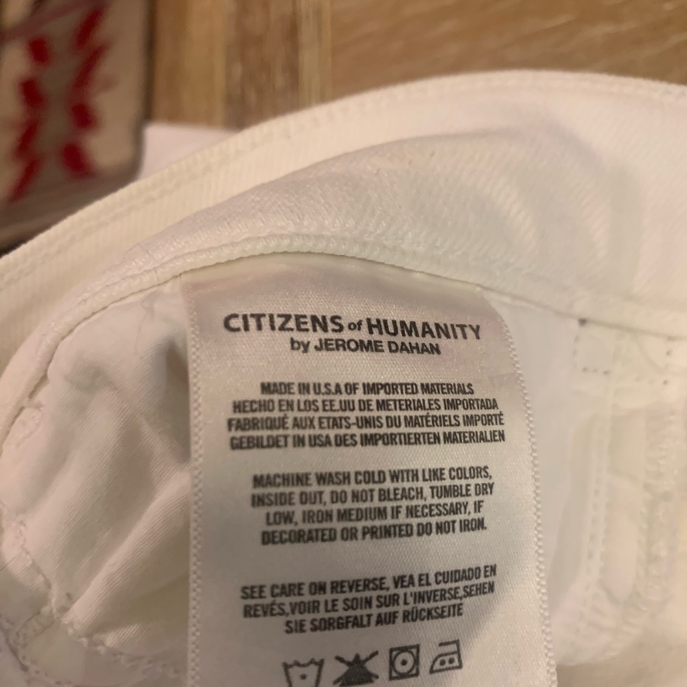Citizens Of Humanity White Women Jeans
Made in the USA - Picture 12 of 13